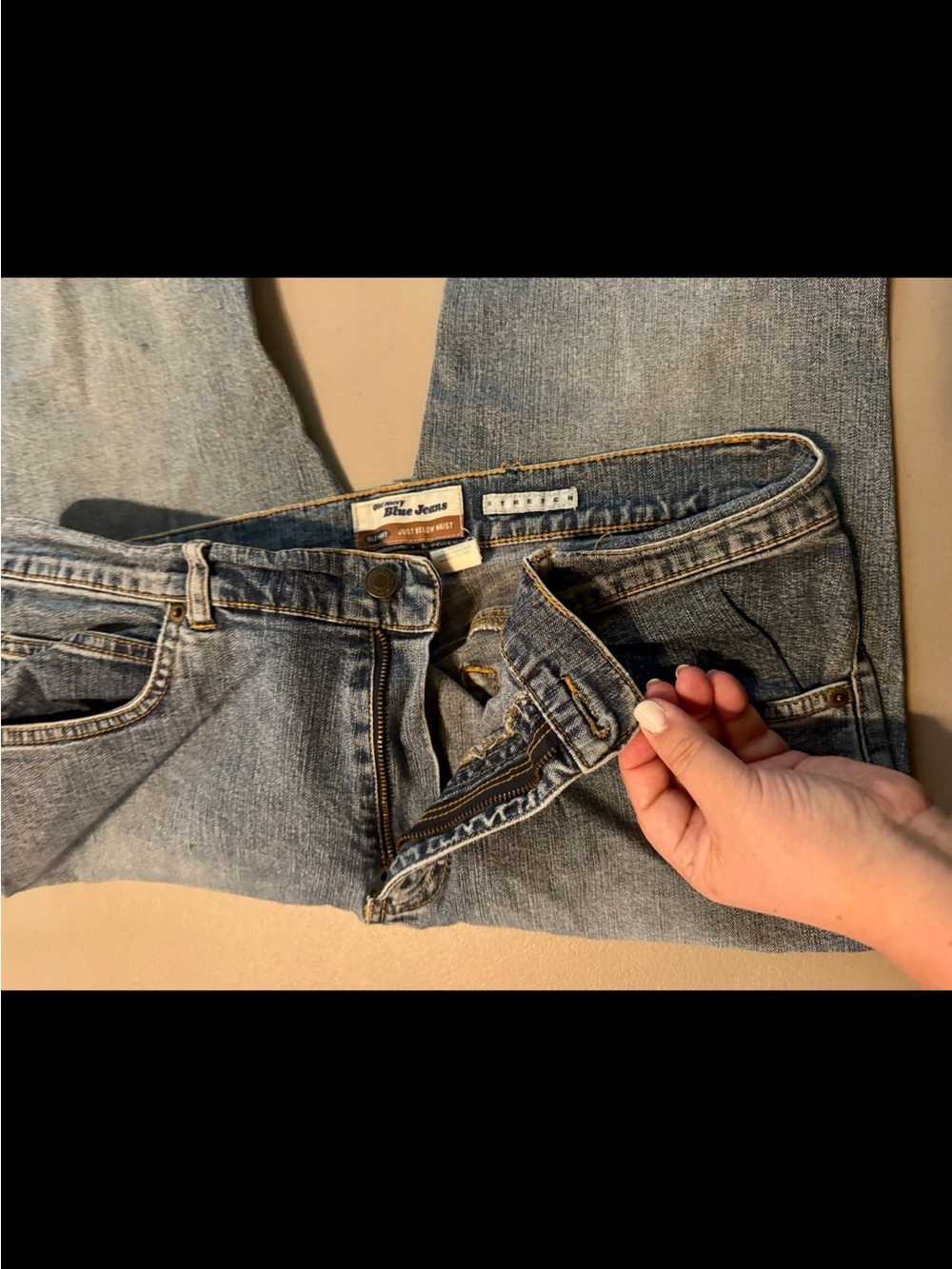 Old Navy Ladies Jeans size 10-light blue wash